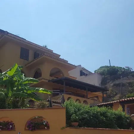 Summer Paradise Сasa de vacaciones Agnone Bagni